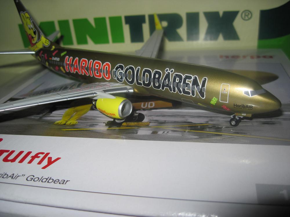 HaribAIR Gold 737-800